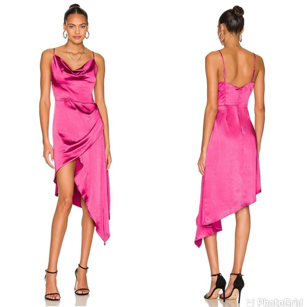 NEW Elliatt Jacinda Dress in Berry Size Medium